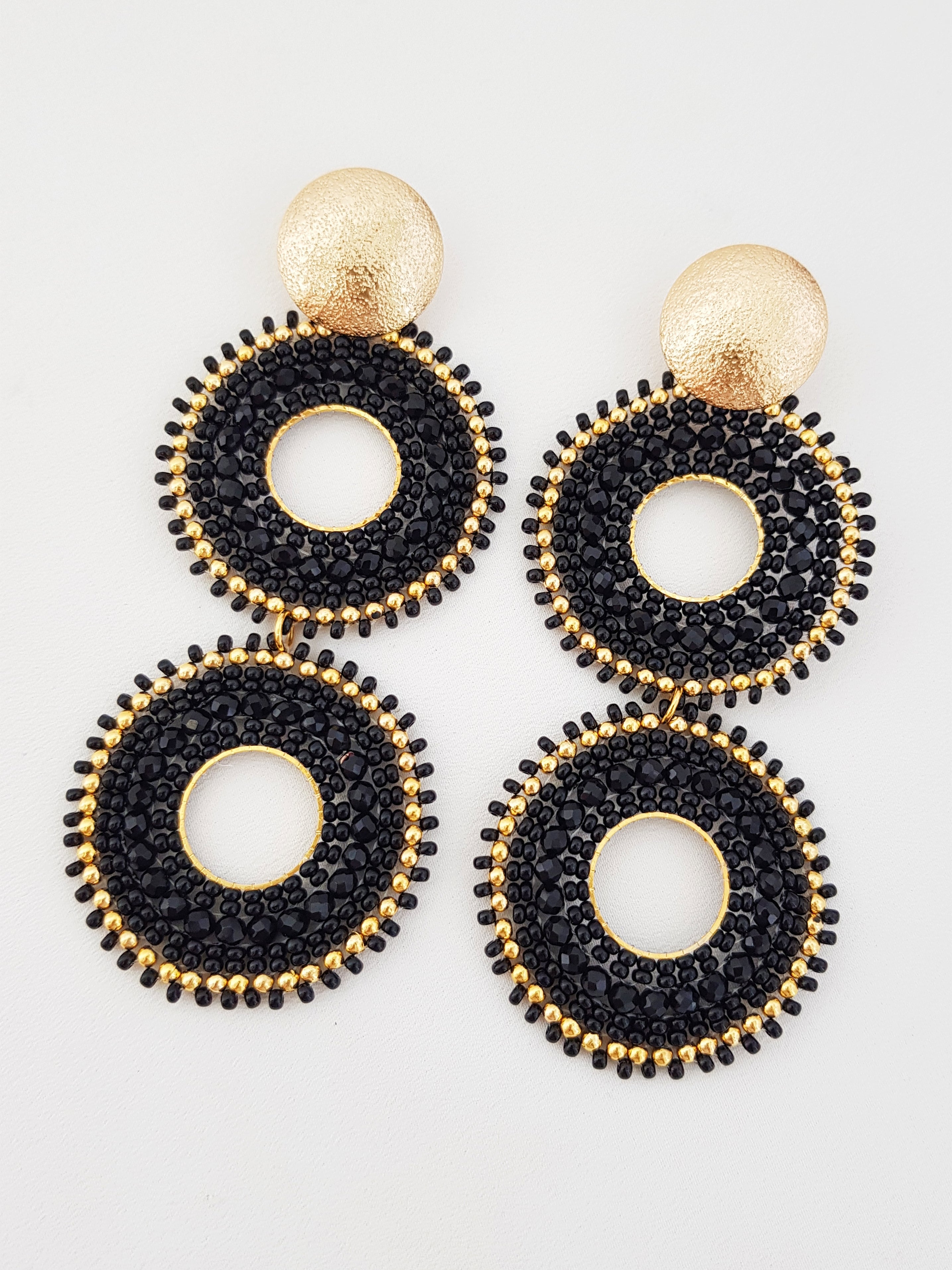 ARETES TEJIDOS BELEN NEGROS